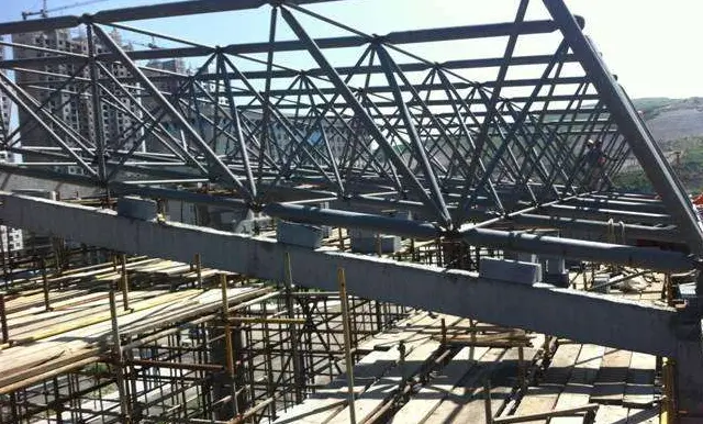 株洲螺栓球网架公司